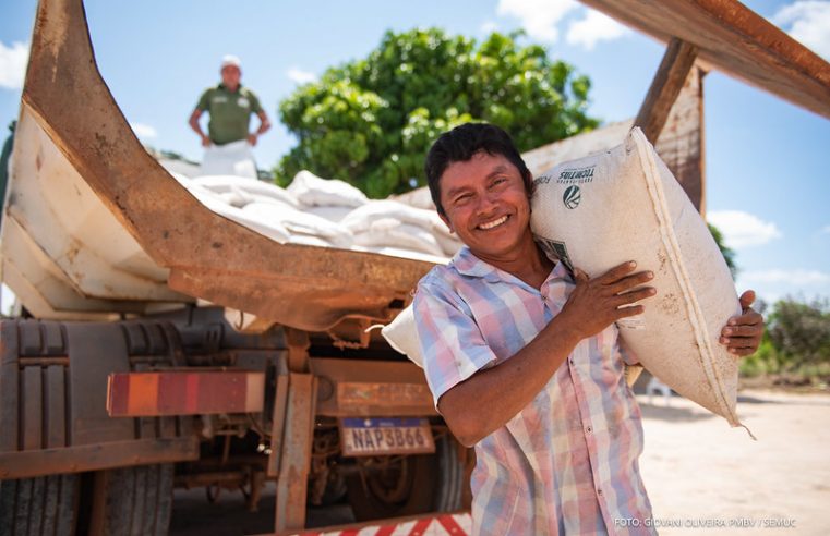 Comunidades indígenas de Boa Vista recebem insumos para o plantio de hortifrútis