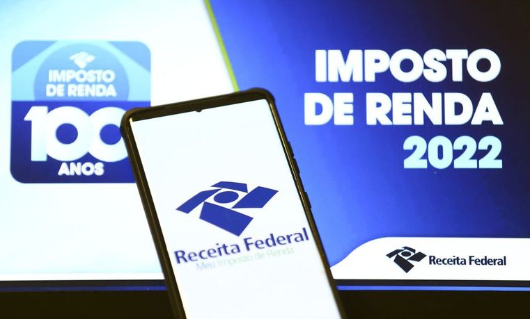 Prazo para entregar declaração do Imposto de Renda 2022 encerra nesta terça-feira (31)