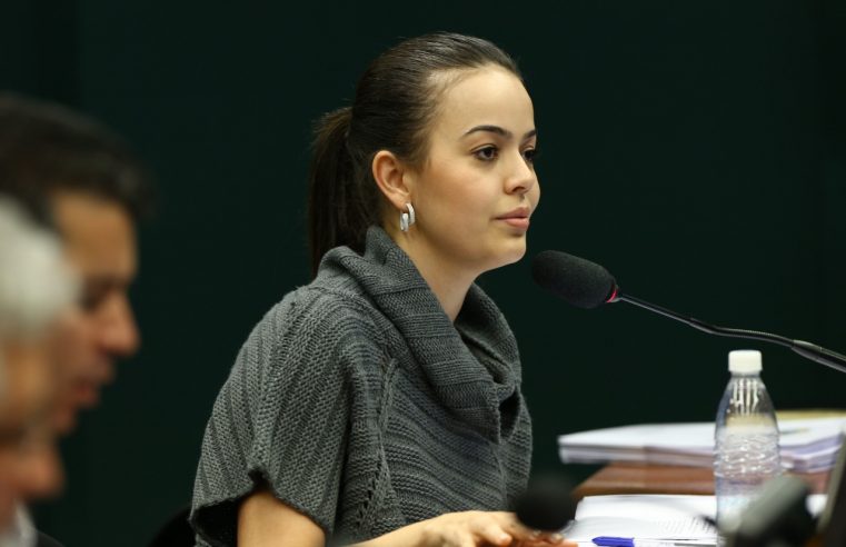 Deputada federal Shéridan desiste de sair candidata nessas eleições