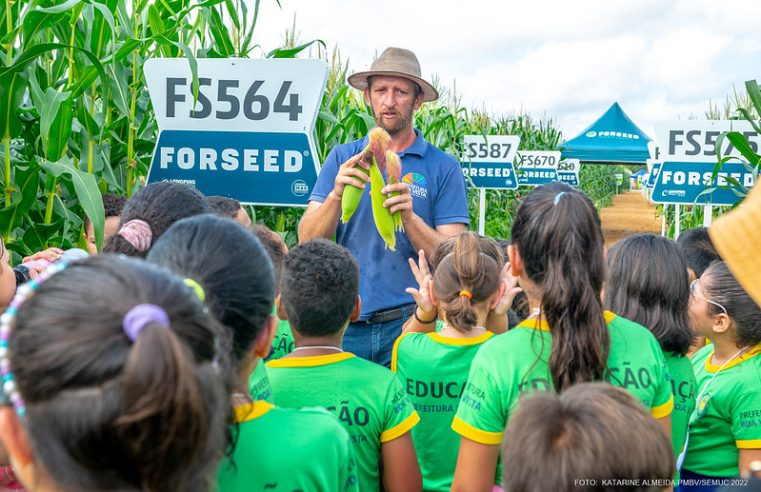 Dia de campo: alunos da rede municipal de Boa Vista visitam campo experimental do CDT