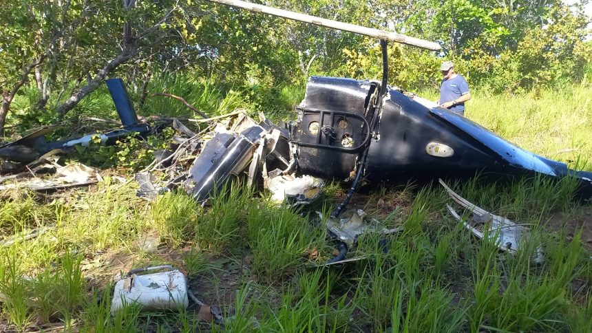 Helicóptero cai em rede de transmissão e deixa sete municípios de Roraima sem energia
