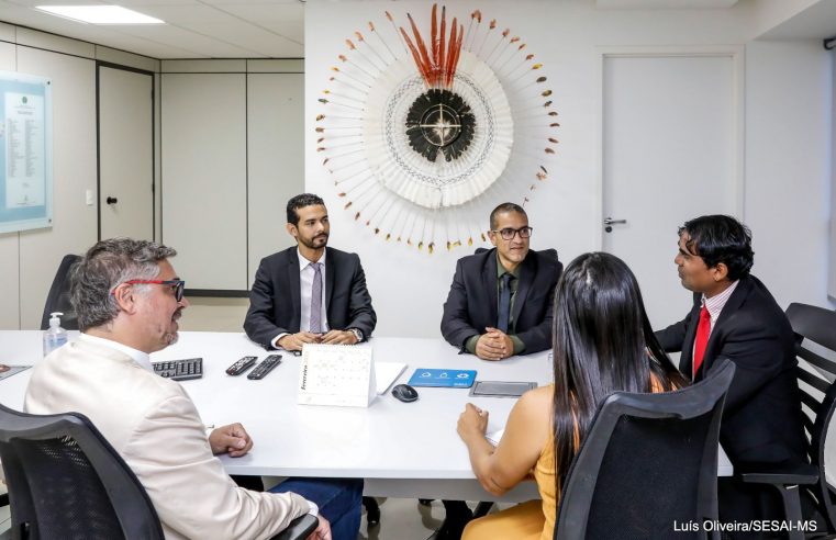 Prefeito de Boa Vista tem reunião com secretário de Saúde Indígena em Brasília