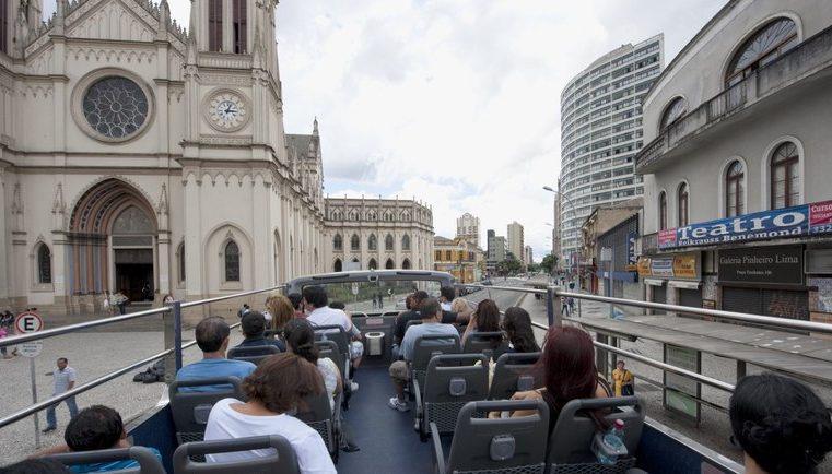 Mais de 4,3 milhões de pessoas vão viajar pelo Brasil no feriadão de Tiradentes, estima MTur