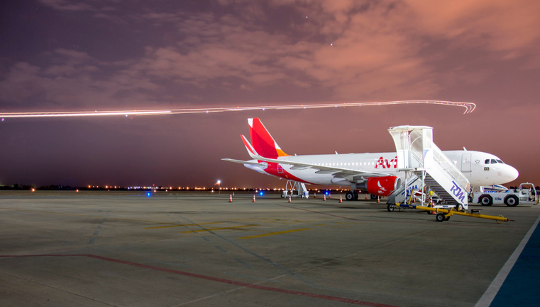 Redução de alíquota de impostos pode baratear passagens aéreas no Brasil