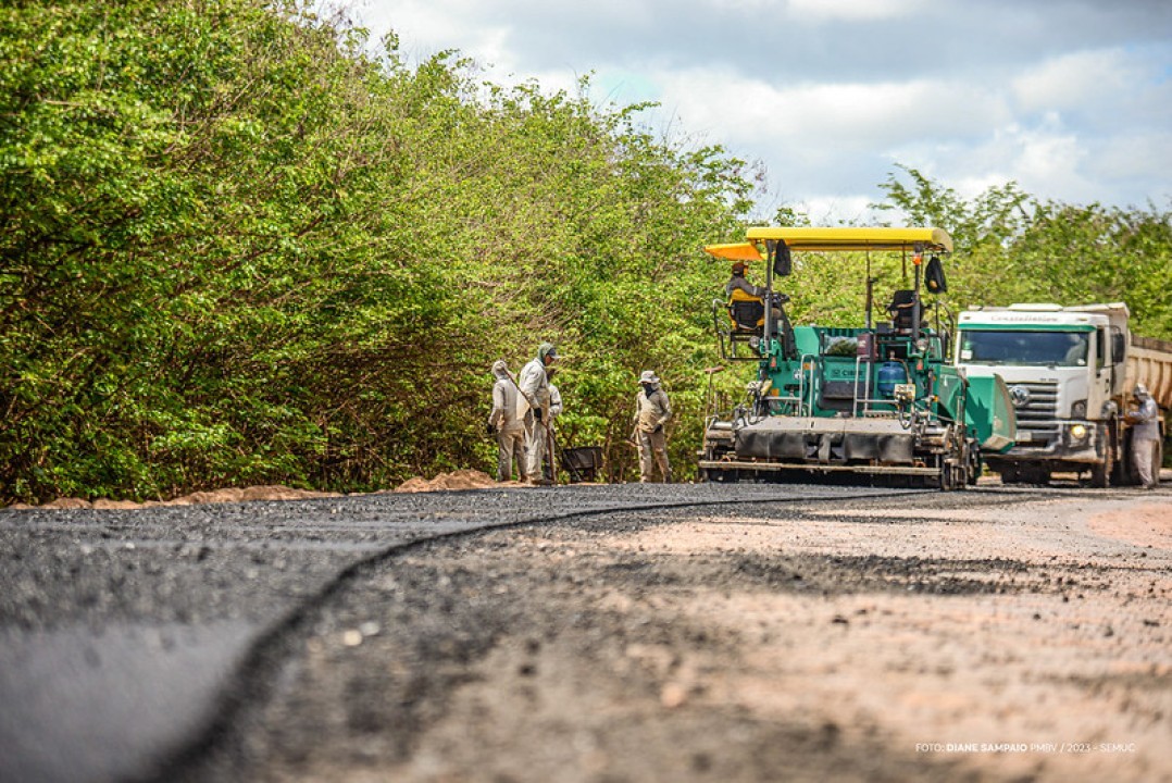 Obras de asfaltamento da vicinal 349 avançam na região do Bom Intento, zona rural de Boa Vista