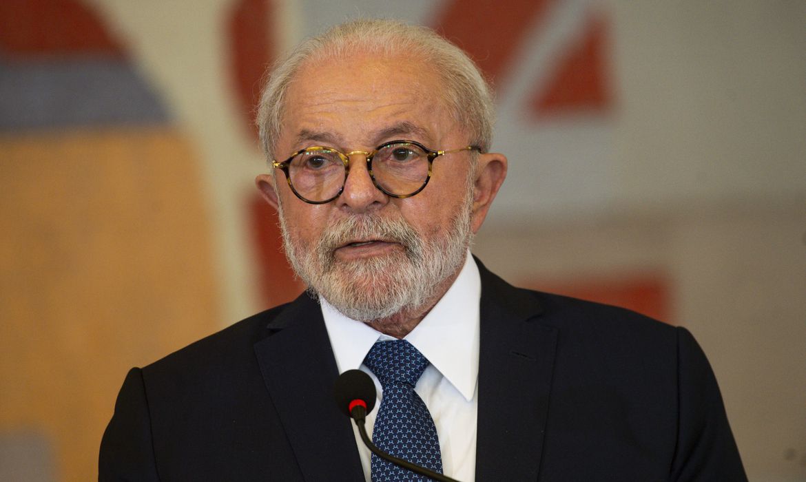 Lula recusa convite de Putin para ir a Fórum Econômico Internacional de São Petersburgo