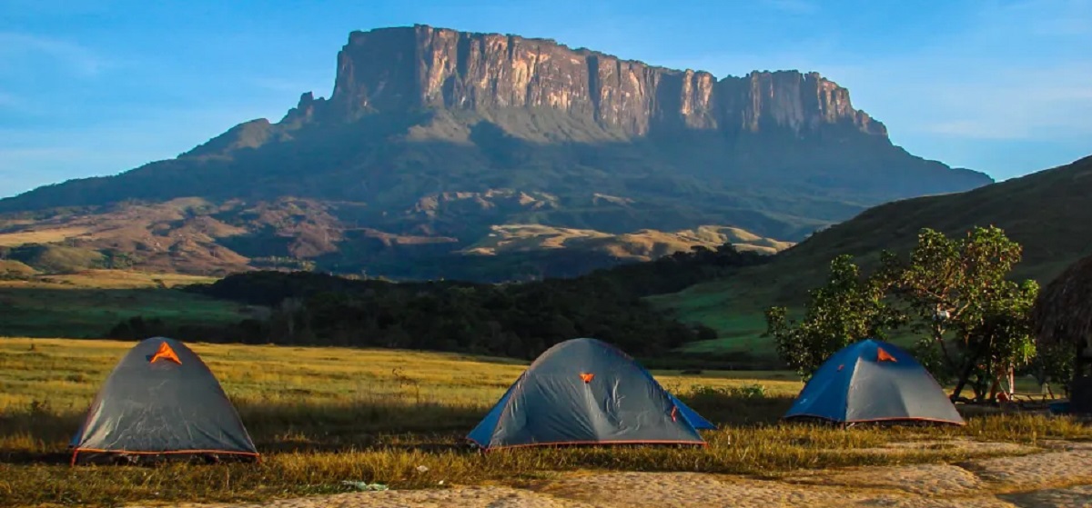 Relatório da ONU aponta que turismo em montanhas ajuda a preservar recursos naturais