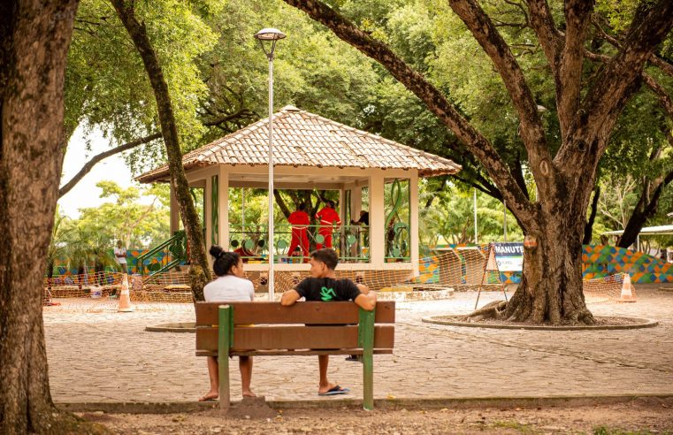 Praça do Coreto, no centro, passa por revitalização