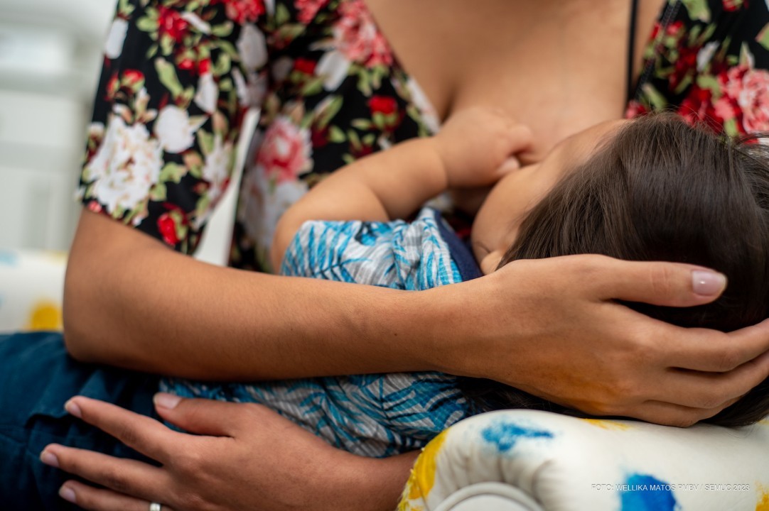 Agosto Dourado – Mamaço coletivo com cerca de 80 mães será realizado no Parque do Rio Branco nesta sexta-feira (04)