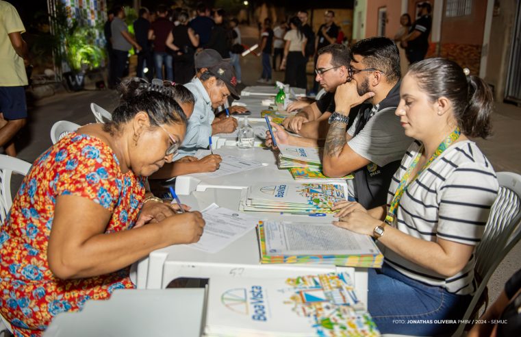 Moradores do Monte das Oliveiras recebem certidões de cadastro imobiliário
