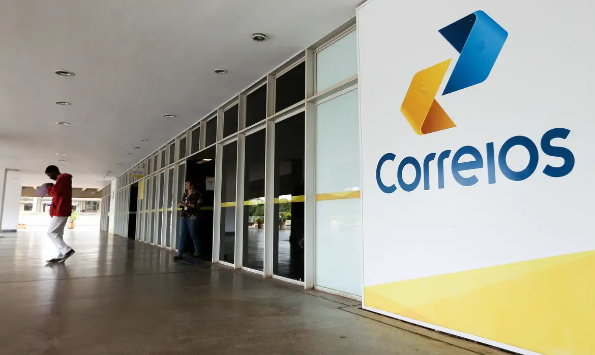 Com 33 vagas, Correios divulgam concurso com salário de até R$ 6,8 mil