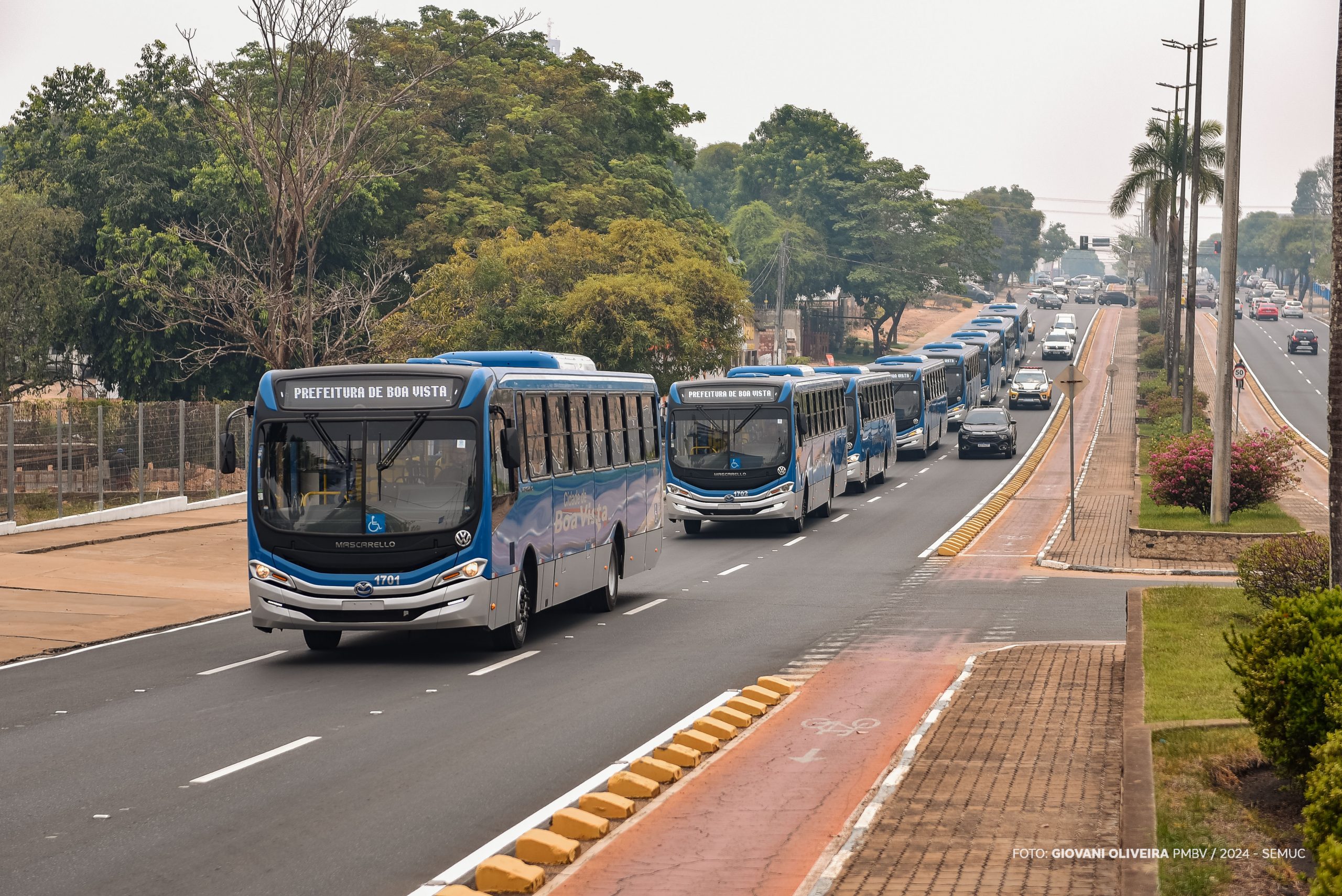 Mobilidade urbana – Prefeito Arthur Henrique entrega oito novos ônibus para o transporte público de Boa Vista