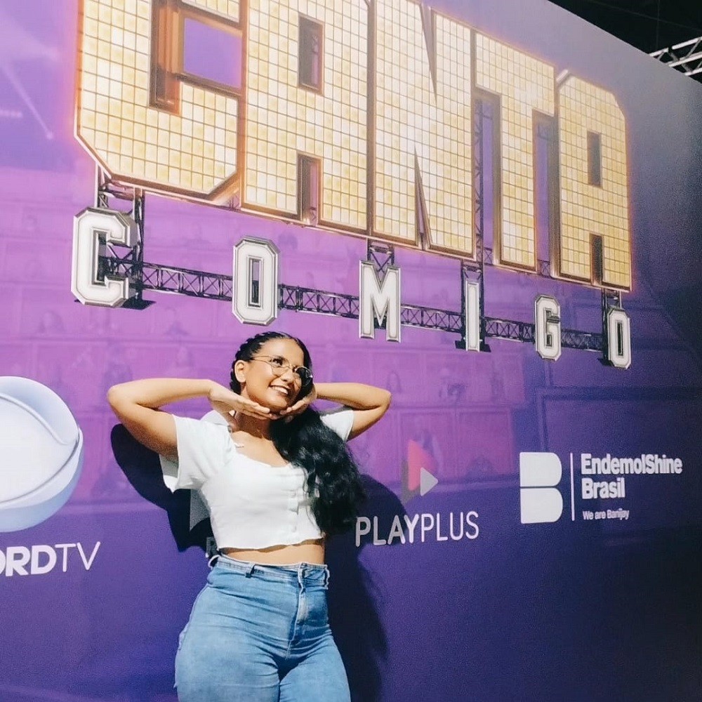 GIGI ARPEGE – Artista venezuelana participa de reality show nacional de música