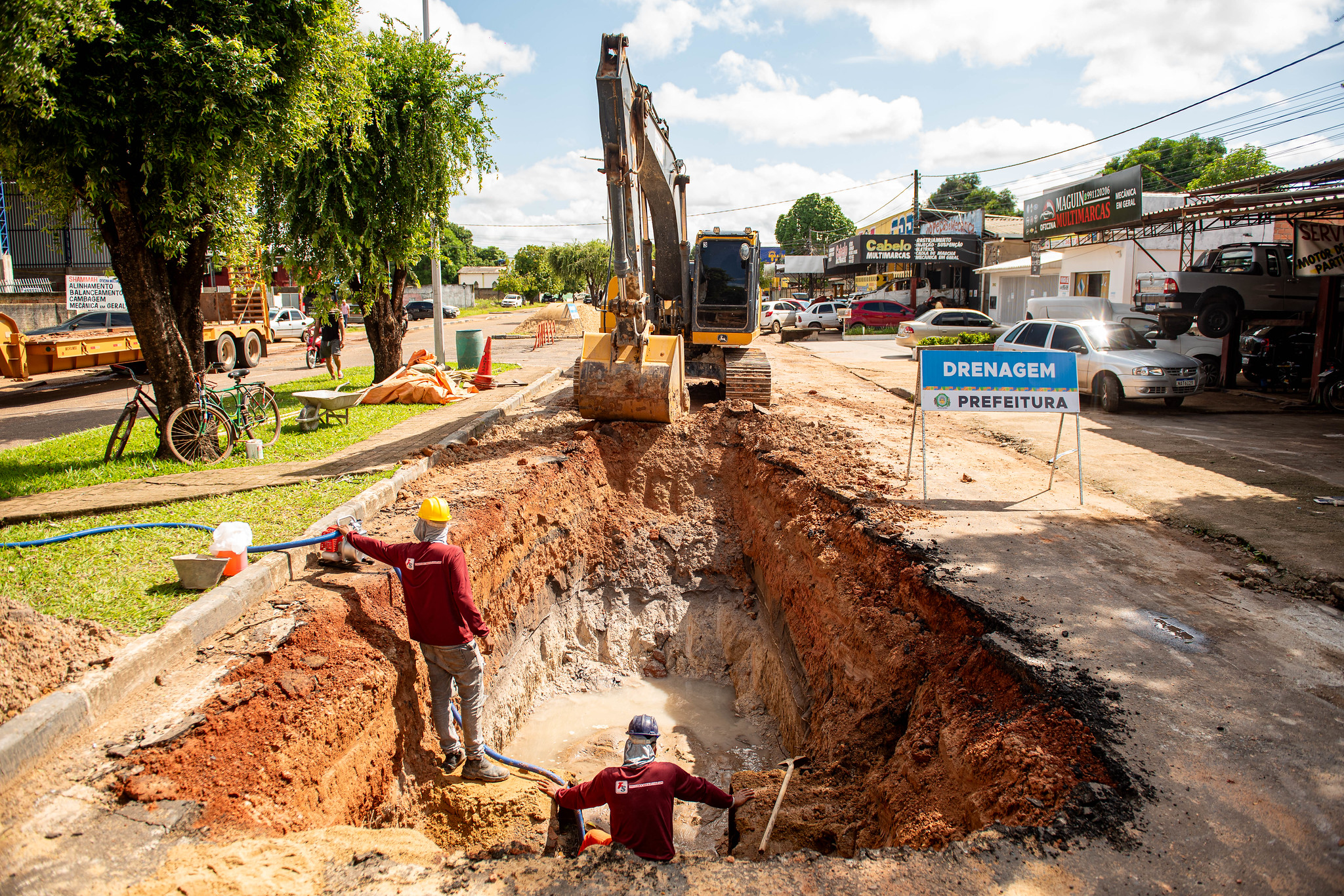 Bairro Tancredo Neves visa recebe obras de drenagem para eliminar alagamentos