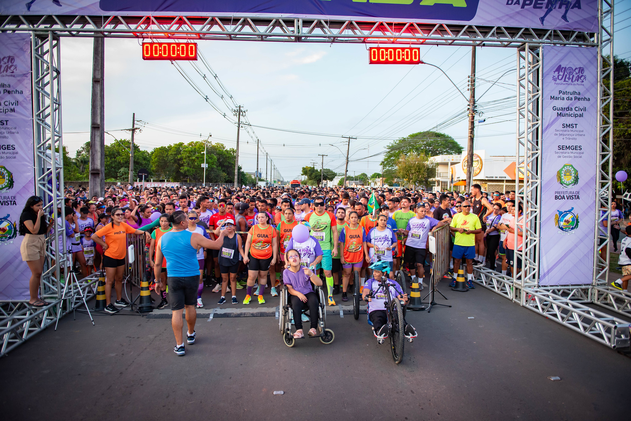 2ª Corrida Patrulha Maria da Penha leva milhares de pessoas às ruas 