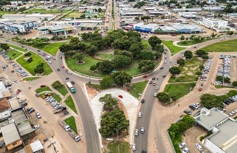 Novo retorno na Bola do Trevo é liberado e melhora trânsito na região da avenida Brasil