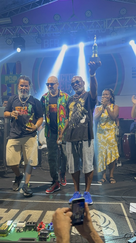 Mike e Banda Guy-Bras conquistam prêmio no October Reggae Festival em Salvador